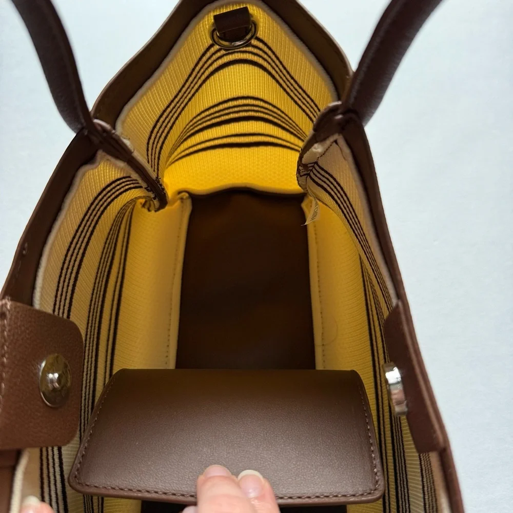 Cosy Island Brown and Cream Fly Woven Women's Purse Set - Picture 6 of 10